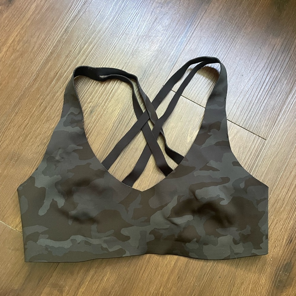 Lululemon neoprene camo cross-back sports bra